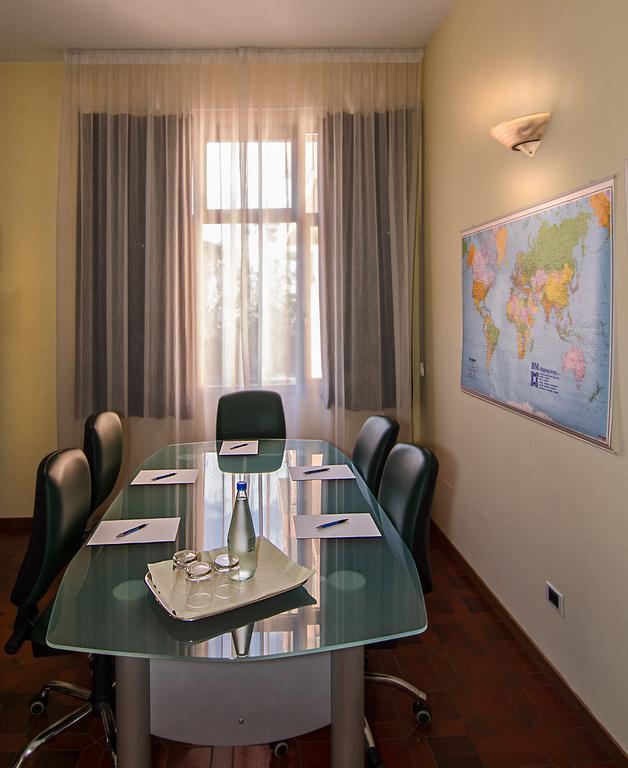 Hotel Gabrini Marina di Massa Εξωτερικό φωτογραφία