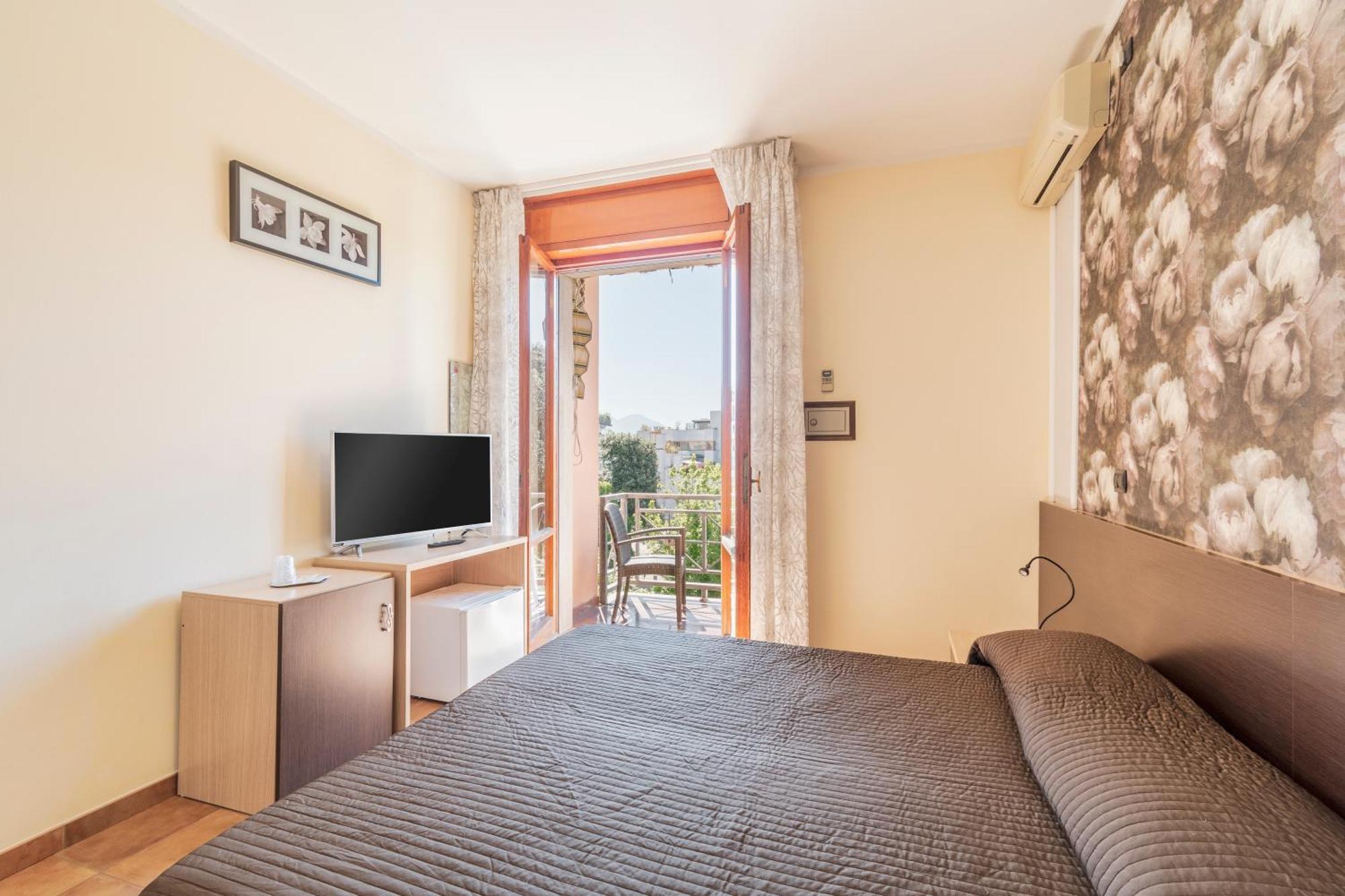 Hotel Gabrini Marina di Massa Εξωτερικό φωτογραφία