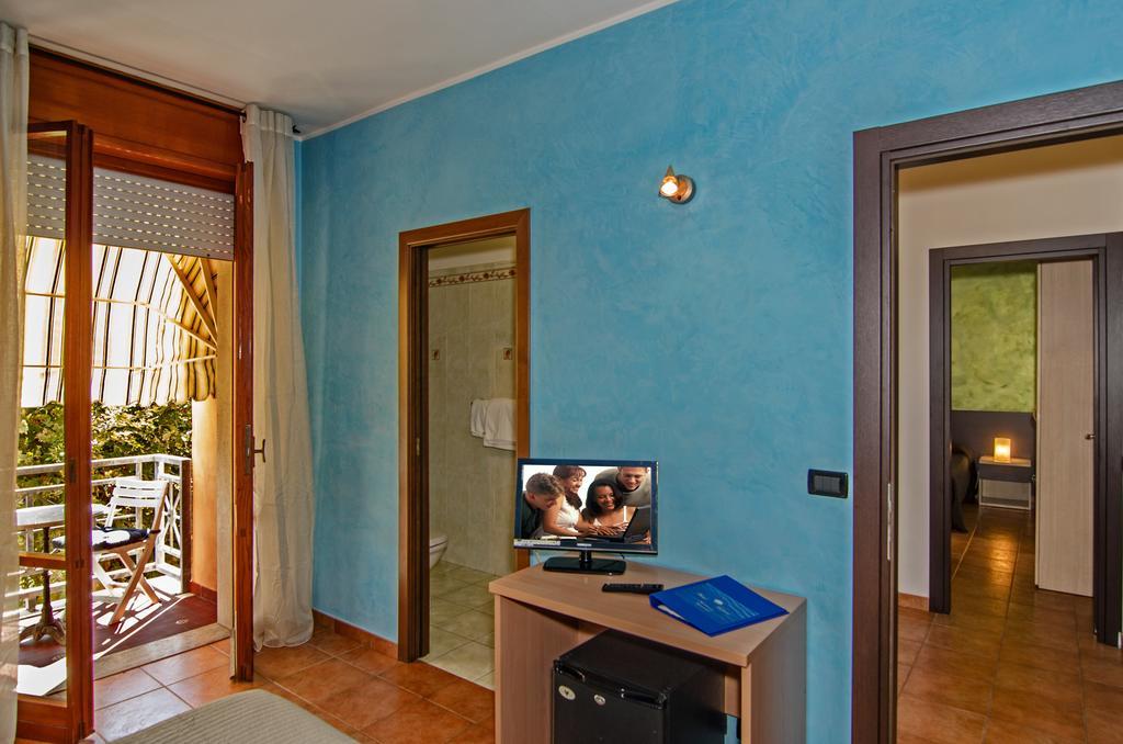 Hotel Gabrini Marina di Massa Εξωτερικό φωτογραφία