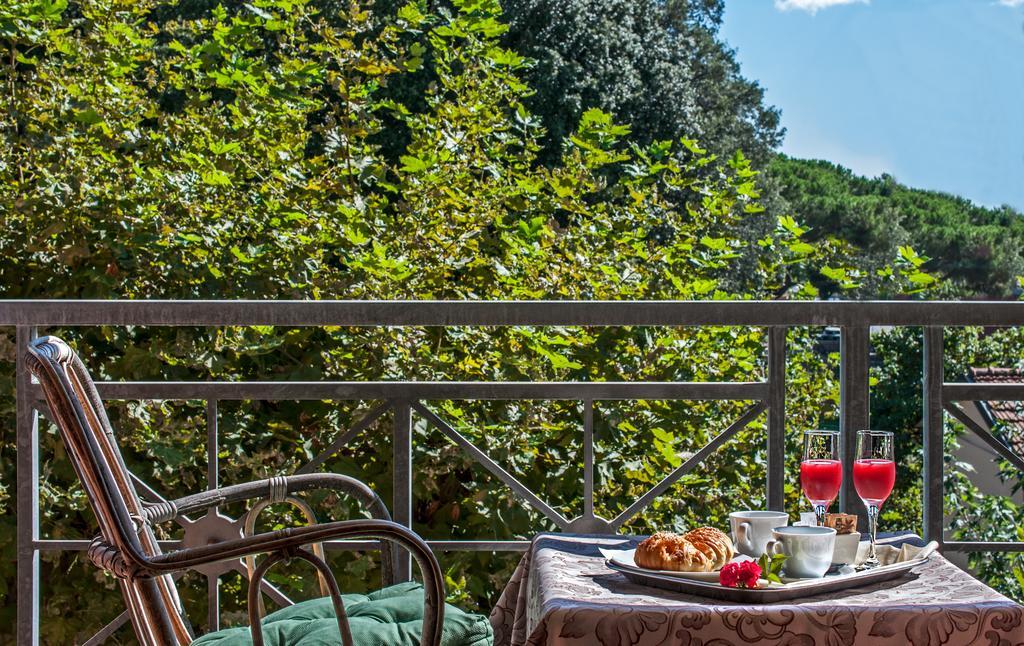 Hotel Gabrini Marina di Massa Εξωτερικό φωτογραφία