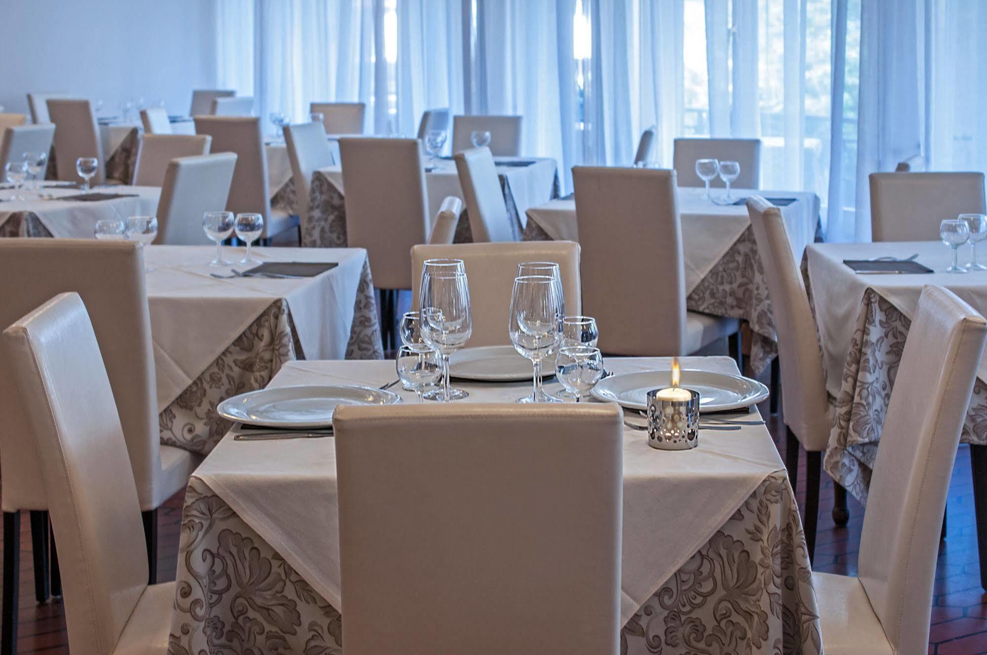 Hotel Gabrini Marina di Massa Εξωτερικό φωτογραφία